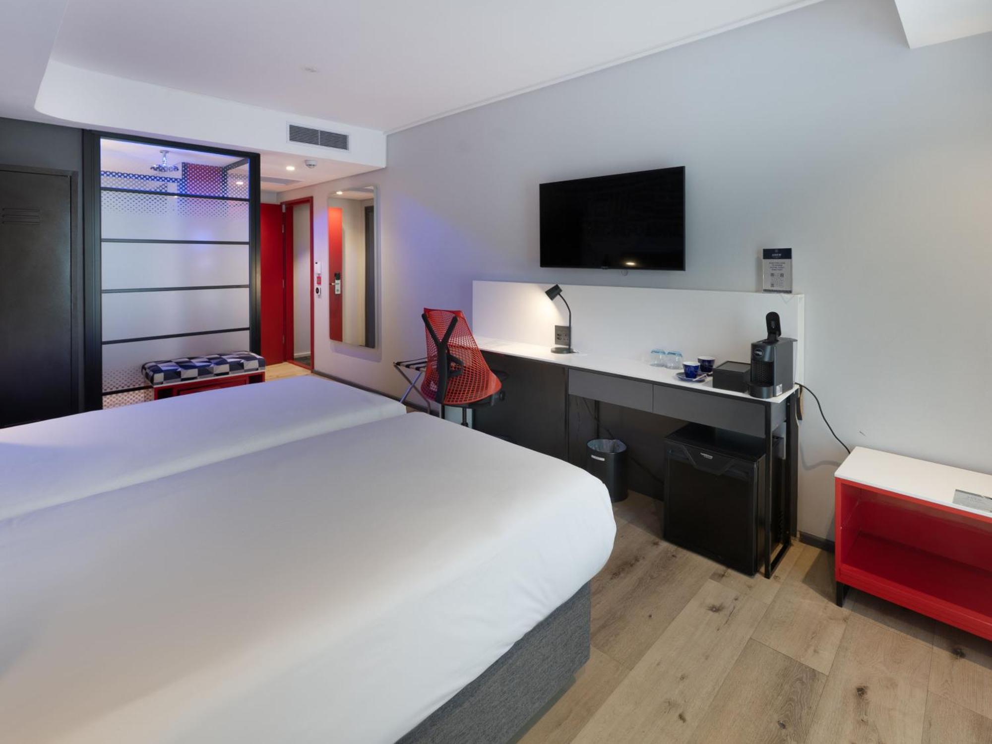 Anew Hotel Green Point Fokváros Kültér fotó