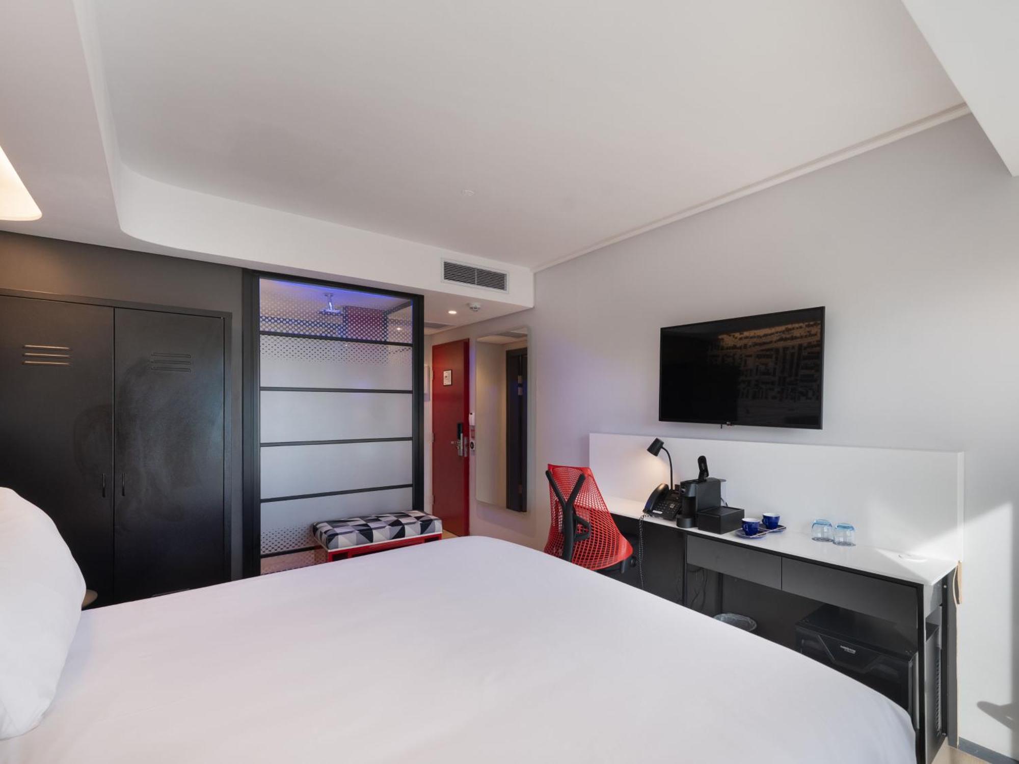 Anew Hotel Green Point Fokváros Kültér fotó
